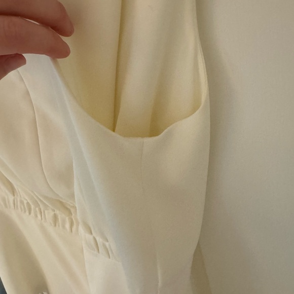 Lela Rose White Crepe Ruched Blouse Size 8 - Picture 5 of 7